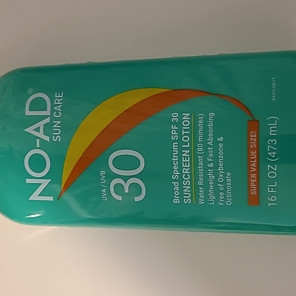 NO AD 30 SPF Sunscreen - Picture 3 of 4